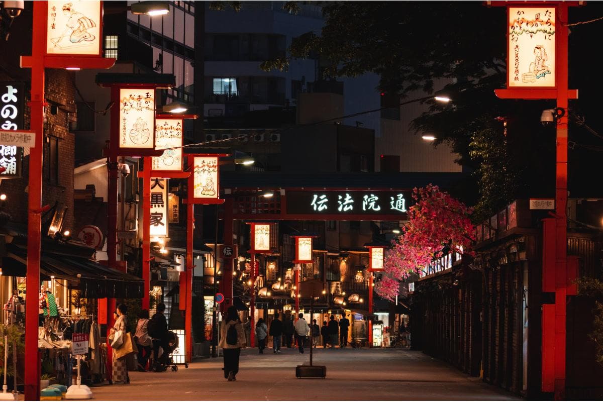 Denboin Street (Denboin-dori)