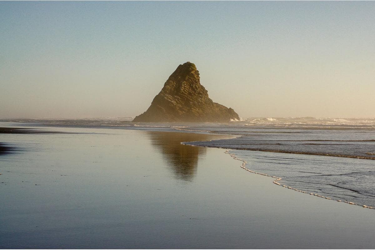Karekare Beach