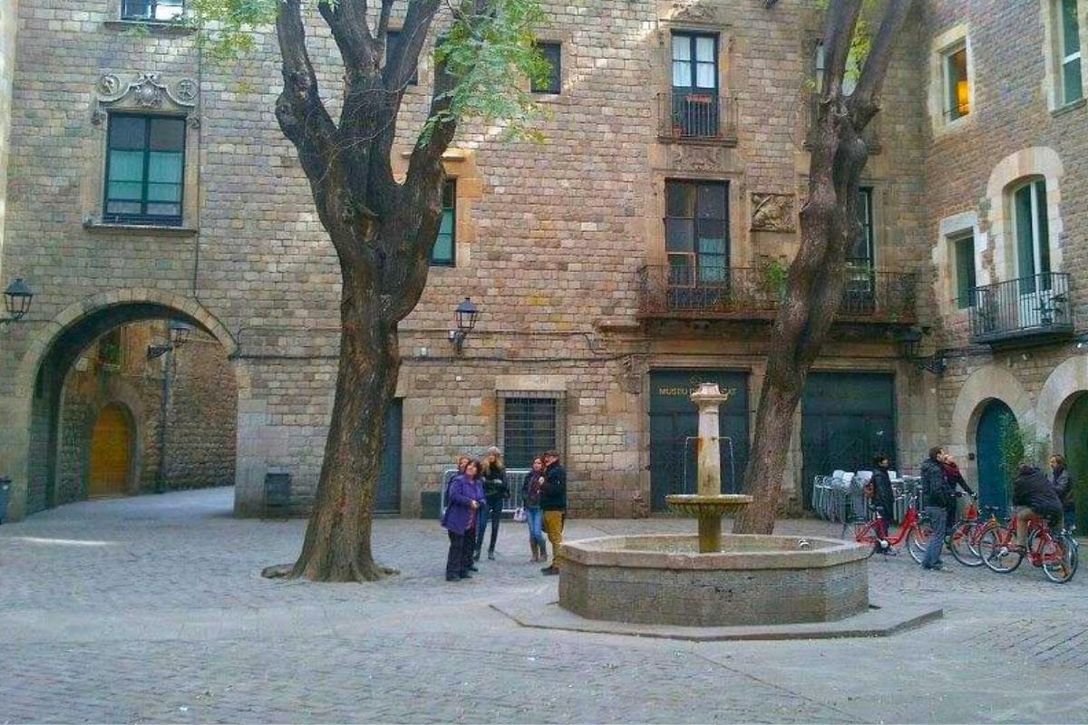 Placa de Sant Felip Neri