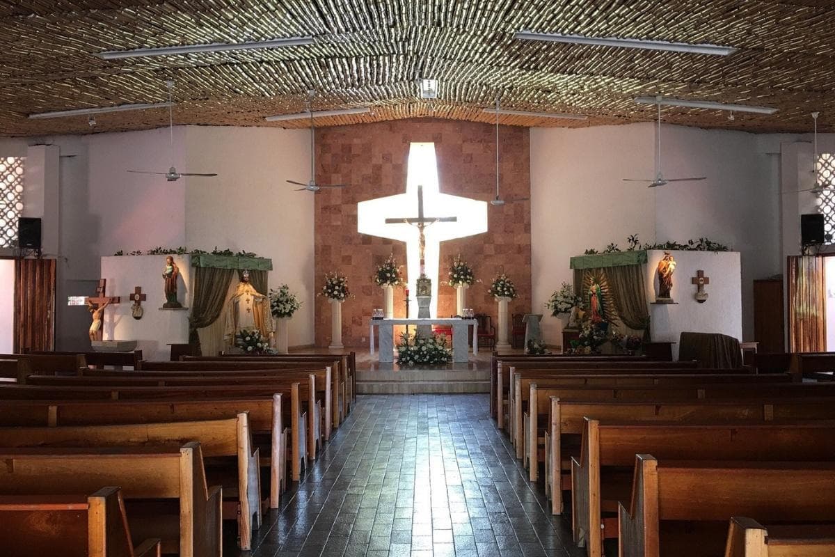 Cancun Christ the King Church (Iglesia de Cristo Rey)
