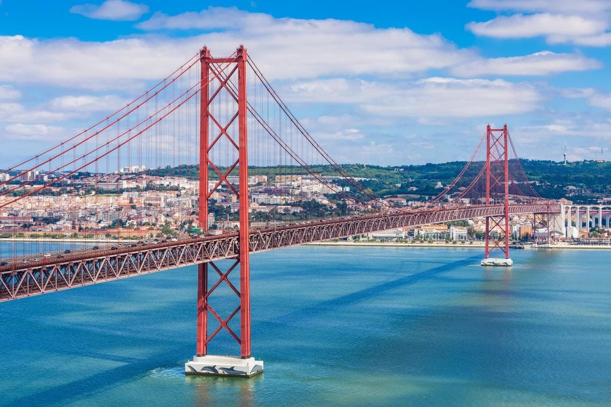 25th of April Bridge (Ponte 25 de Abril)