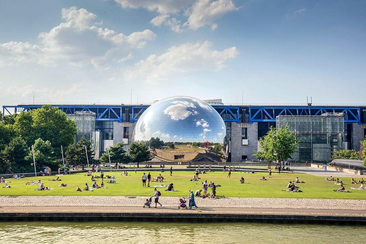 La Cité des Sciences et de L'lndustrie