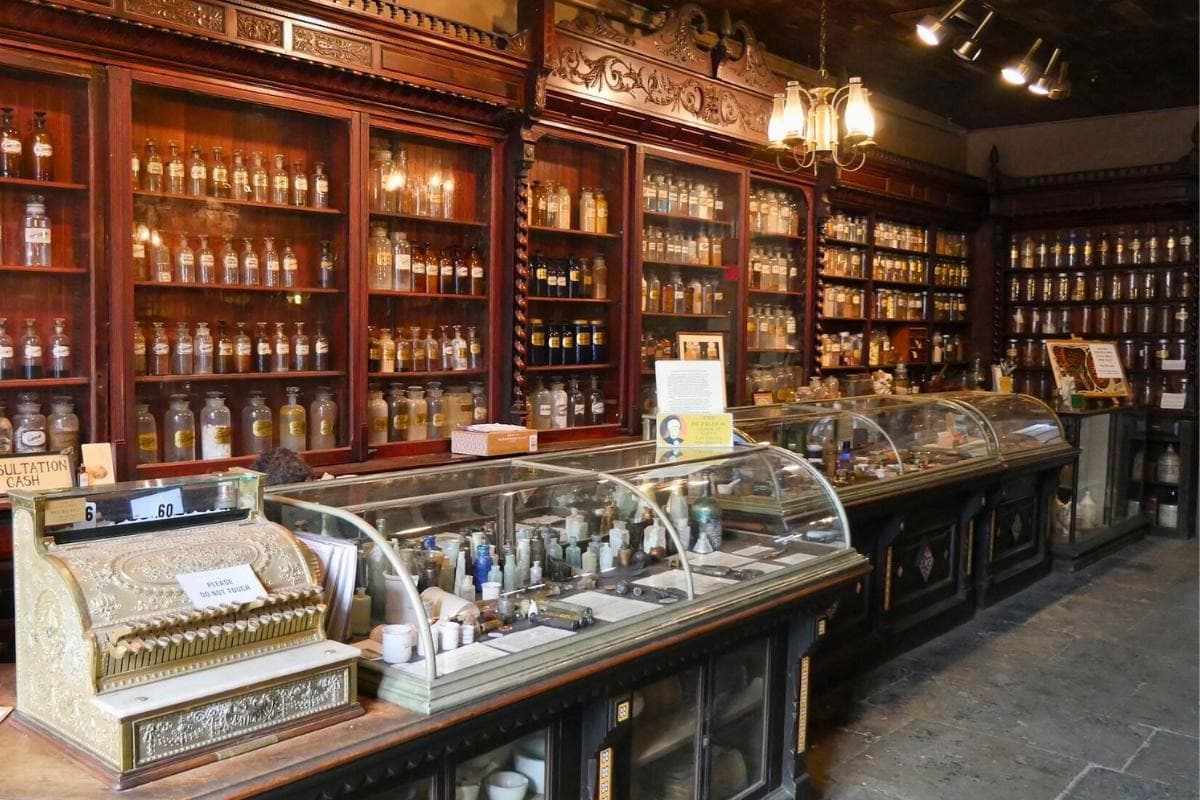 New Orleans Pharmacy Museum