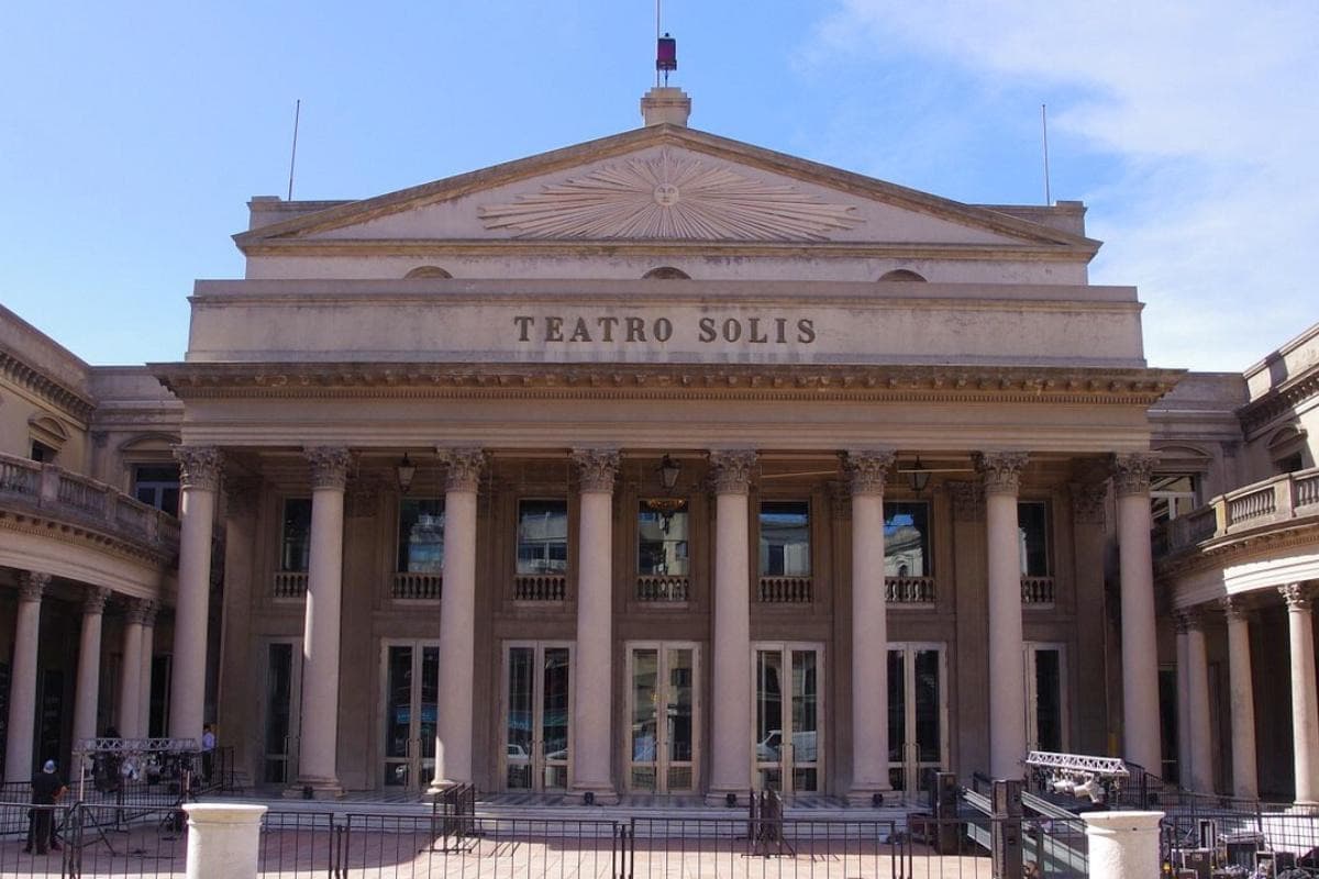 Solís Theatre (Teatro Solís)