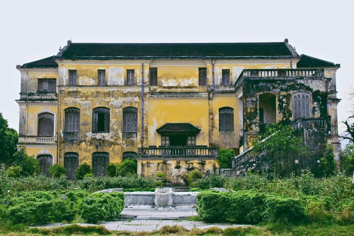 An Dinh Palace