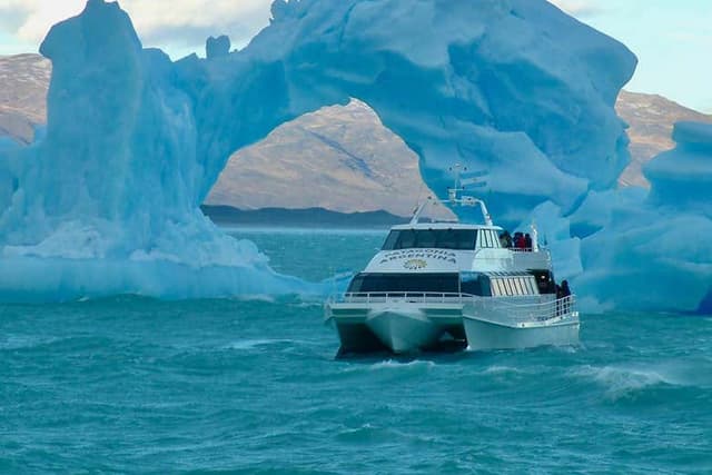 Lake Viedma Glaciers Boat Tour