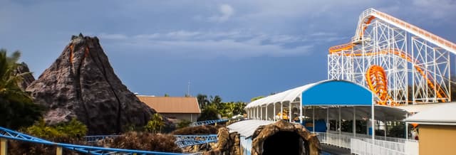 Sea World Gold Coast,Warner Bros. Movie World, & Wet'n'Wild Ticket