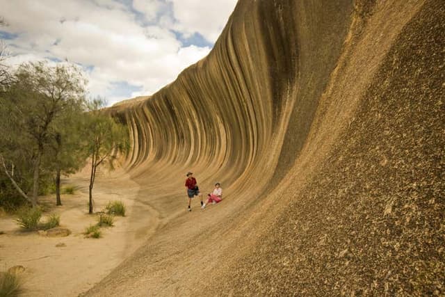 Wave Rock & York Tour