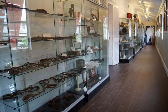 Heritage Museum of The Bahamas Guided Tour