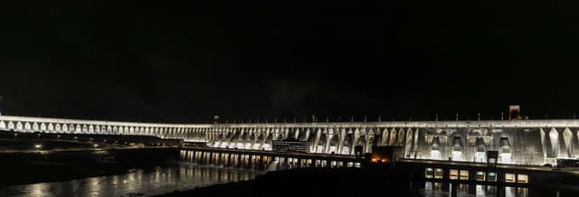 Itaipu Dam Light Show