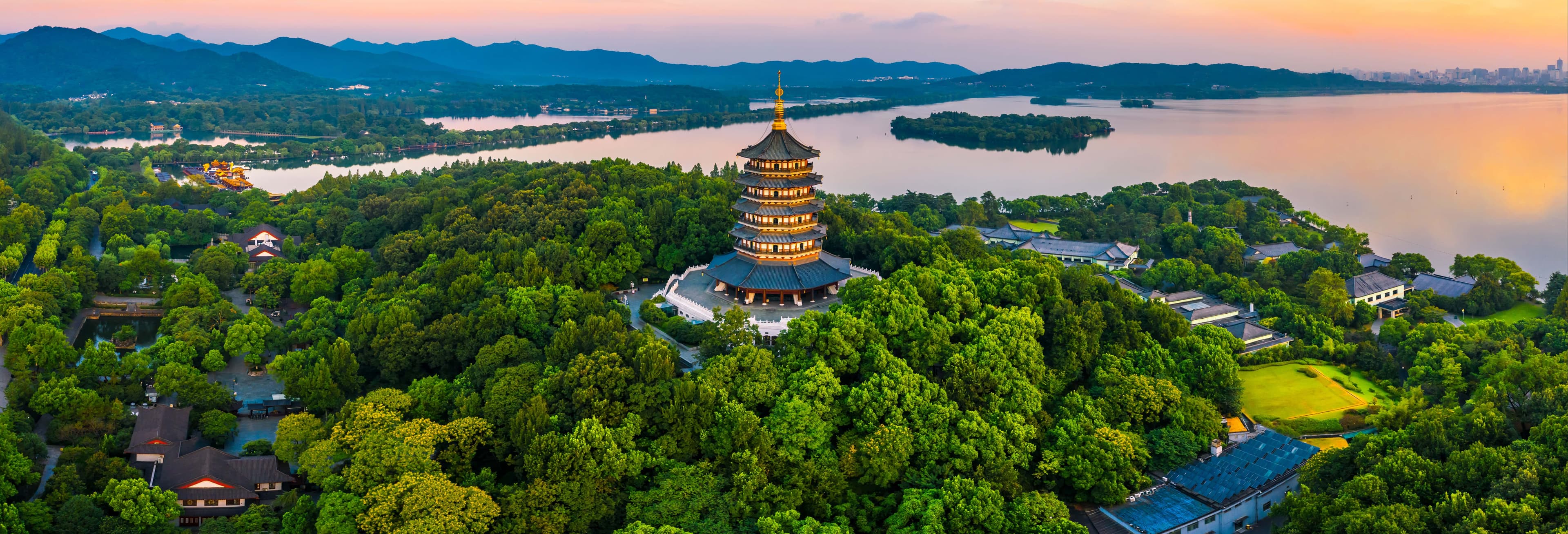 Hangzhou Free Tour: Explore at Your Pace
