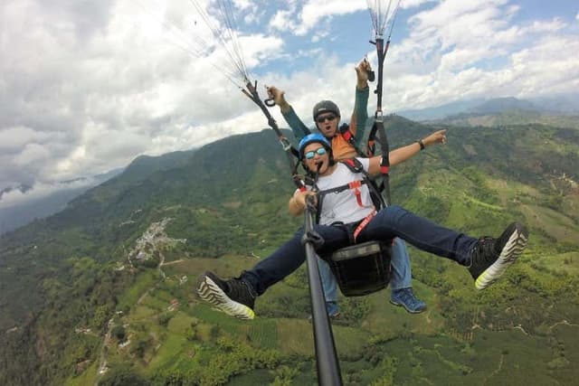Colombian Coffee Region Private Paragliding Activity