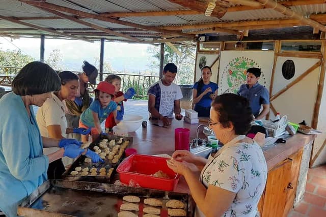 Tierra Activa Traditional Baking Workshop