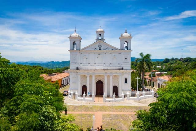 Tour of San Salvador & Suchitoto