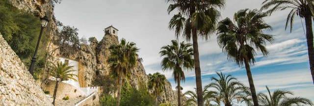 Guadalest, Altea & Fuentes del Algar Day Trip