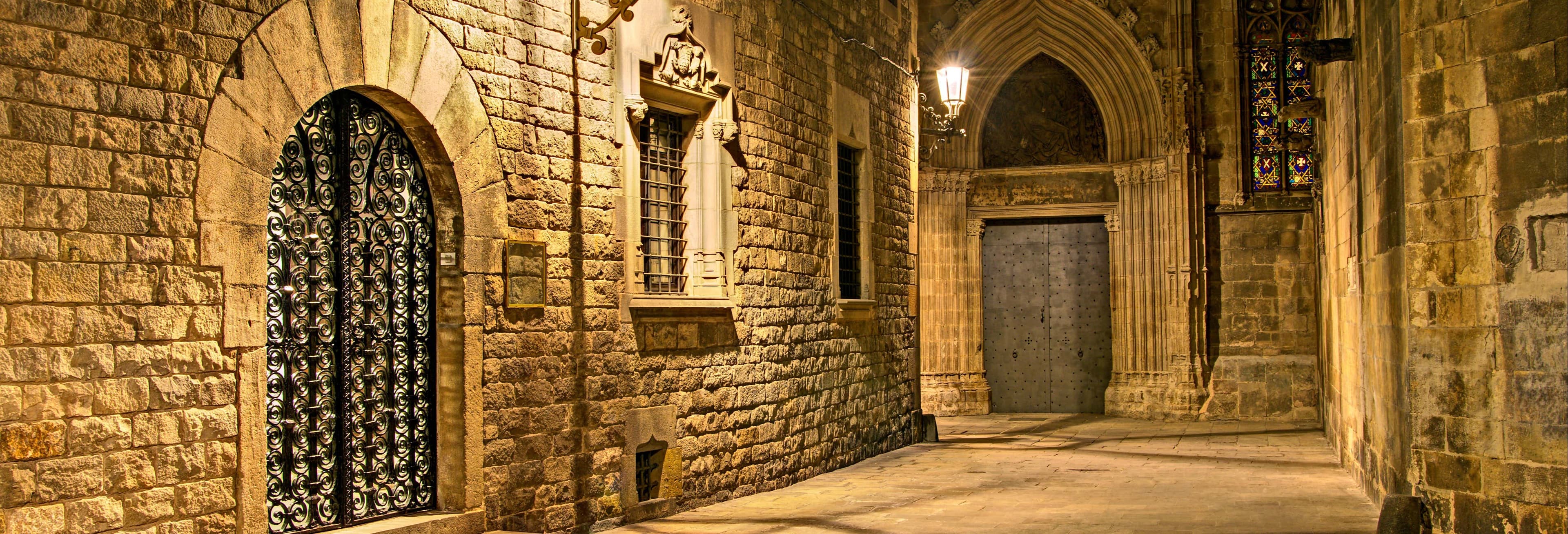 Best Barcelona Nightlife Tour: Party Like a Local