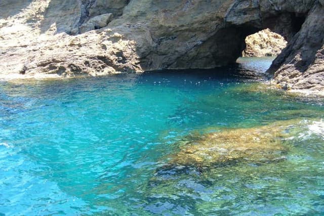 Mykonos South Coast Cruise + Lunch