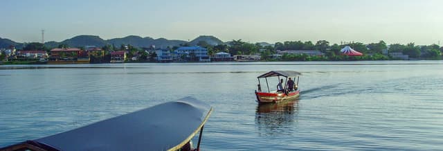 Lake Petén Itzá Boat Ride + Chechenal Beach