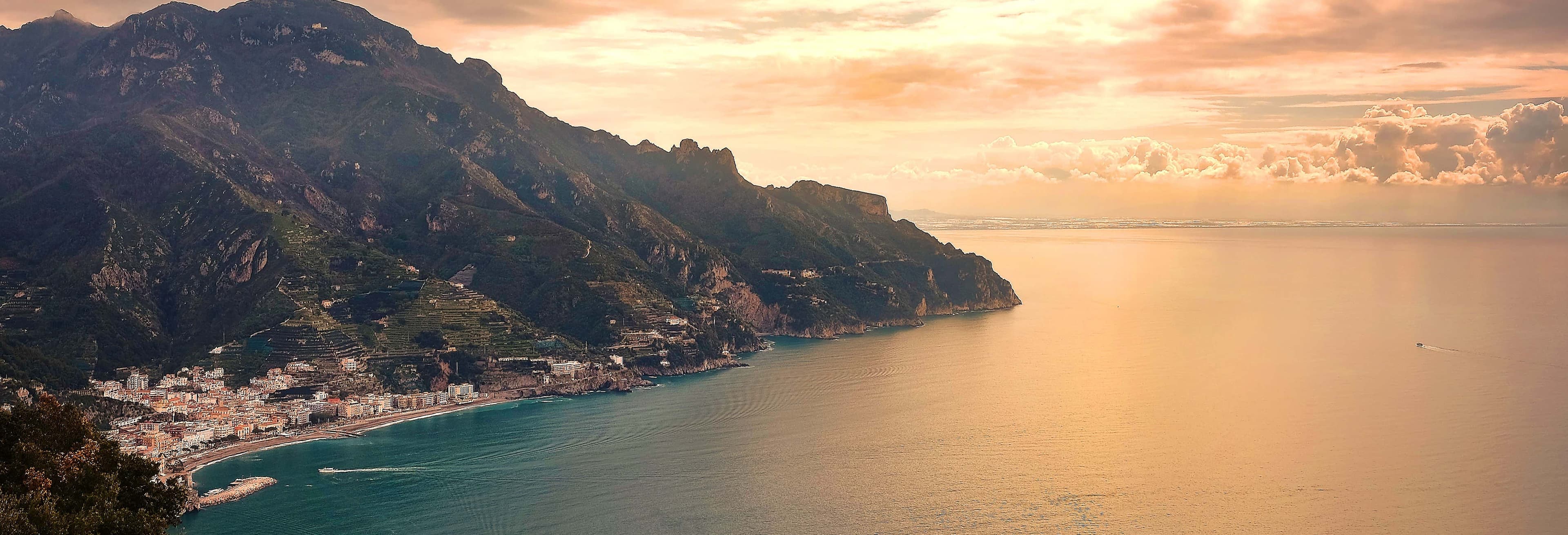Unforgettable Capri Sunset Boat Tours & Sorrento Excursions