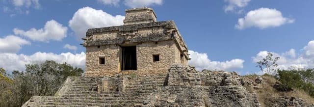 Dzibilchaltún Day Trip + Mayan World Museum Tour