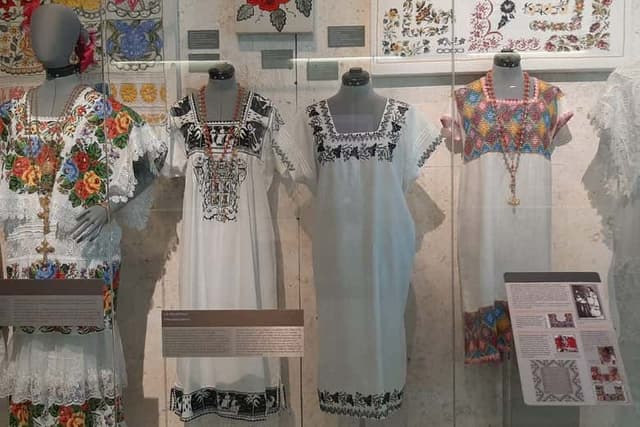 Dzibilchaltún Day Trip + Mayan World Museum Tour