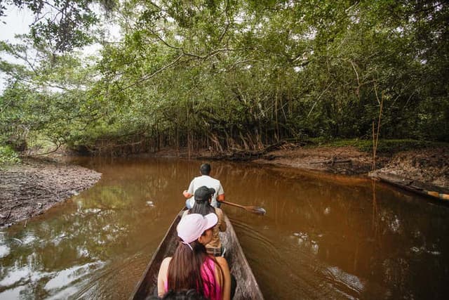 Day Trip to the Tingana Ecological Reserve + Canoe Ride