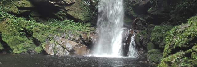 Huacamaillo Waterfall Hike