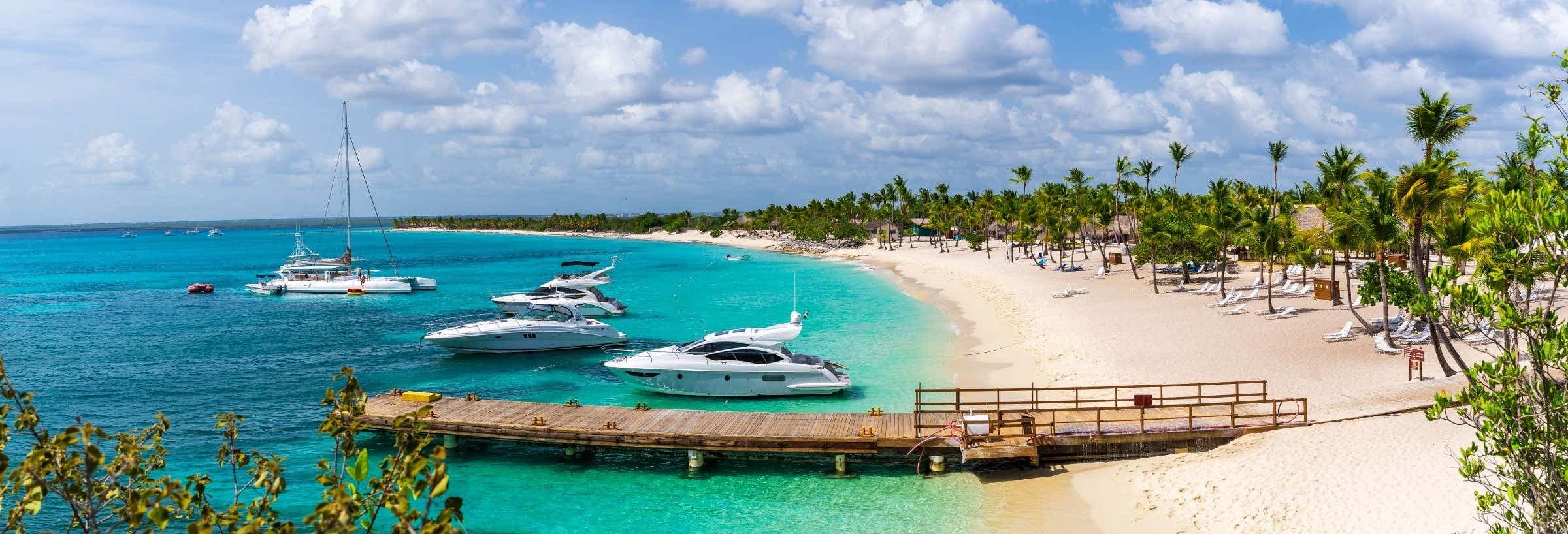 Catalina Island Day Trip in Punta Cana: Sun & Snorkel