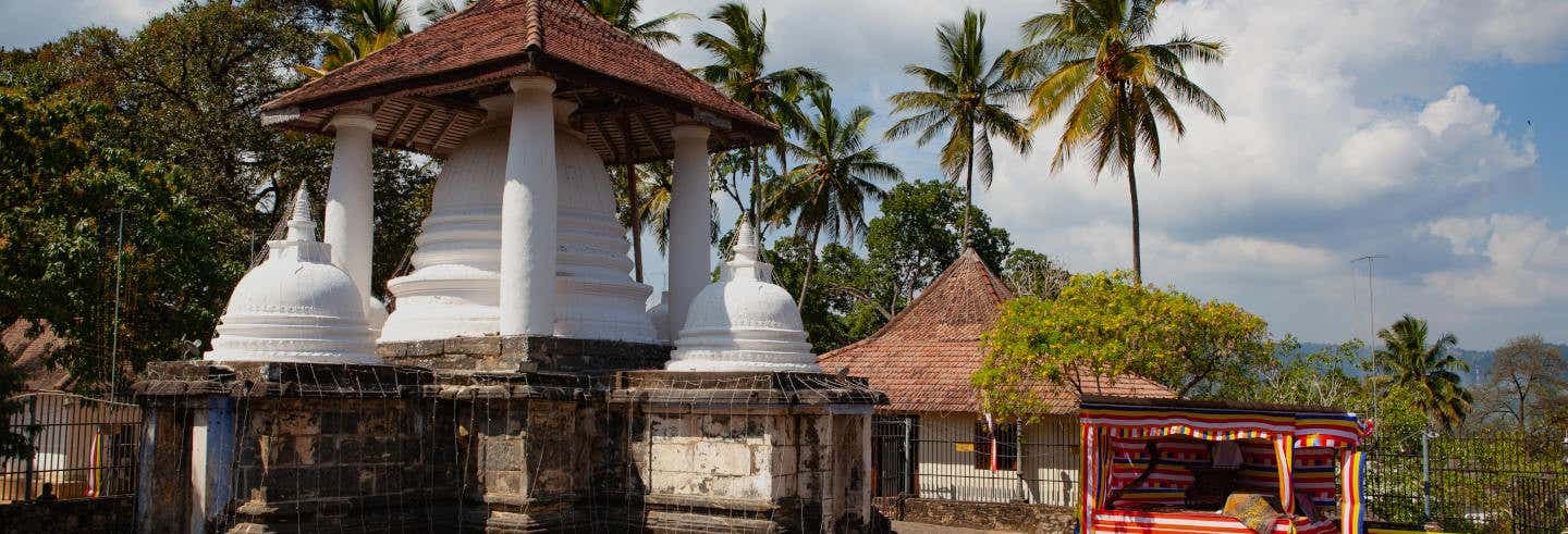 Kandy Temple of the Tooth Tour