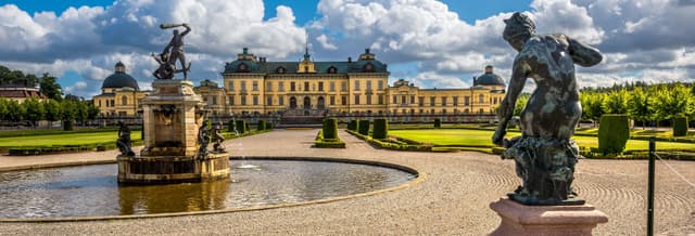 Stockholm Royal Palace + Drottningholm + Skokloster Castle Tour