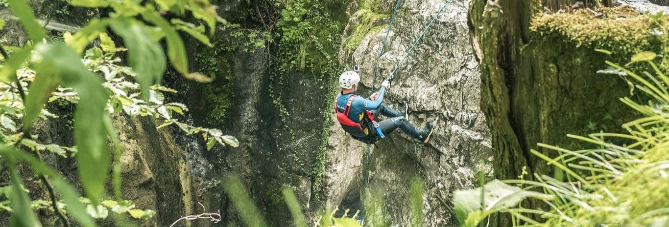 Interlaken Swiss Alps Tour: Peaks, Lakes & Views