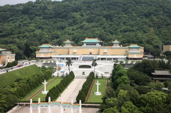 Best National Palace Museum Tours & Taipei Cultural Trips