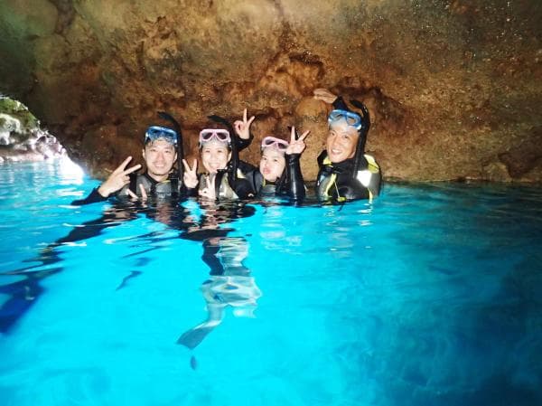 Blue Cave Snorkeling / Diving Experience via Boat (Full Chinese Service; No Extra Fee On-site) | Okinawa, Japan