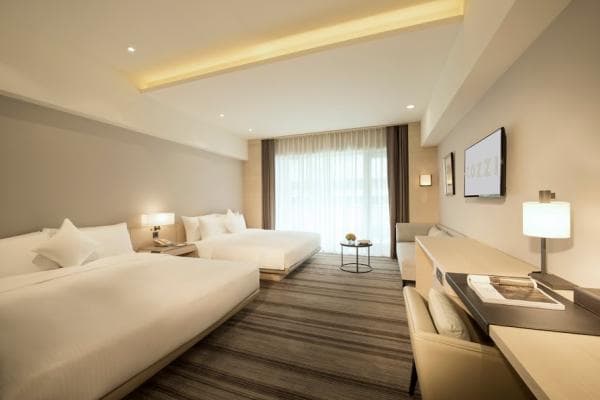 High Speed ​​Rail Holiday | Harbourview Hotel Kaohsiung Zhongshan Branch 2-Day Stay | Free Kaohsiung MRT One-Day Pass for Departures Before May 31