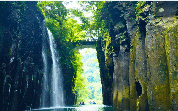 Kyushu, Japan Day Trip | Takachiho Gorge & Ama-Iwato Shrine & Ten'an Riverfront & Kamishimi Kumanozha Shrine | Optional Miyazaki-style Lunch (Departing from Fukuoka)
