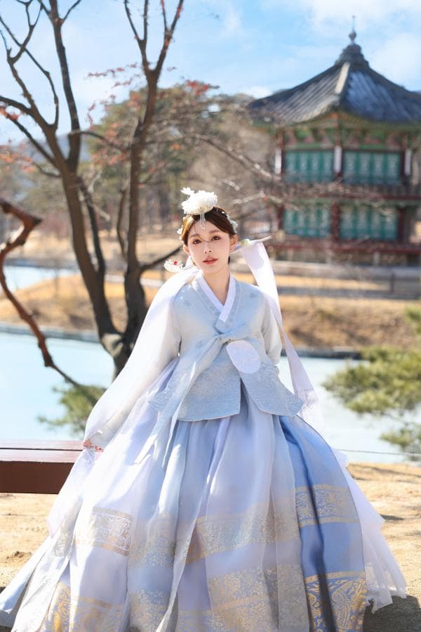 Palace Lady Fox Hanbok | Seoul Gyeongbokgung Hanbok Rental Experience
