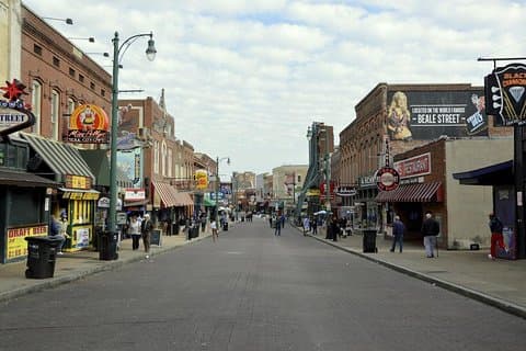 Guided Memphis City Tour that includes Riverboat Cruise