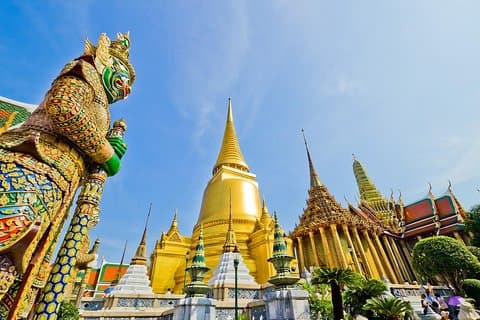 In and around Bangkok Private Tour Guide with Custom Experience