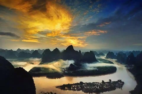 2-night Combo Package: Sunrise Photo of Yangshuo and Longsheng Rice Terraces