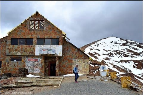 Full-Day Chacaltaya and Valley de la Luna (Valley of the Moon) Tour