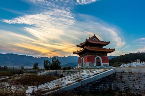 All Inclusive Private Hiking Day Tour at Huangyaguan Great Wall and Qing Tombs