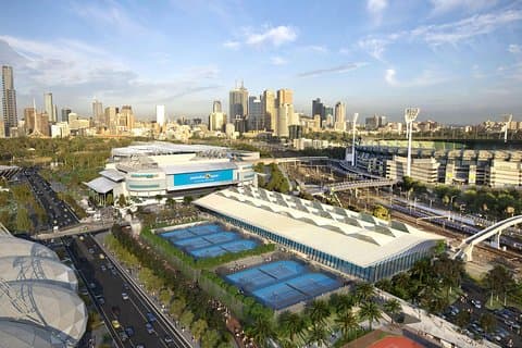 Full-Day Sports and Beer Tour of Melbourne with Lunch