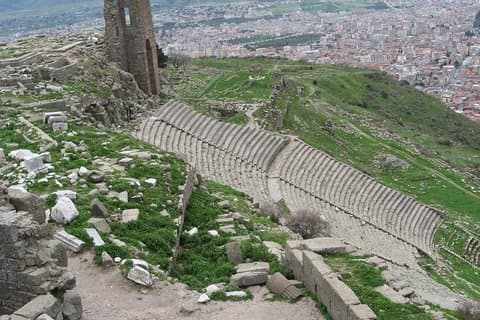 Pergamum Acropolis and Asclepion Tour from Dikili Port with Private Guide