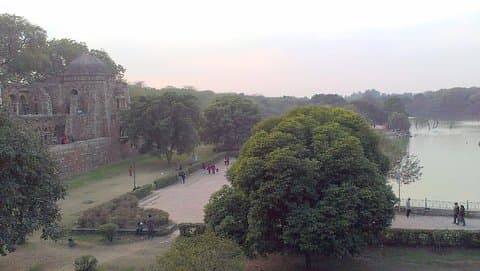 Private Delhi Heritage and Urban Village Walk at Hauz Khas Village