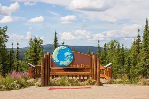 Arctic Circle Day Tour
