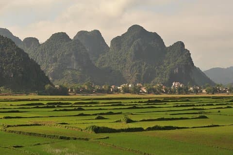 Paradise cave - Phong Nha cave boutique small group Tour