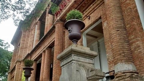 Private Museums Personalized Tour Experience