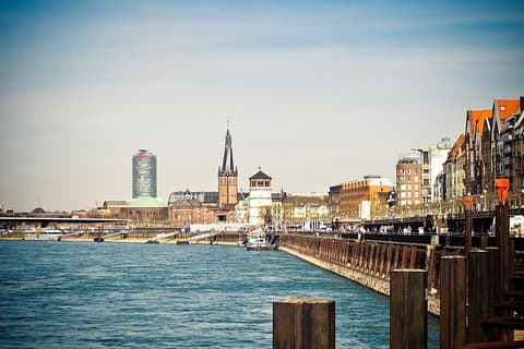 Dusseldorf Essentials: Old Town, Rhine River & Architecture Tour