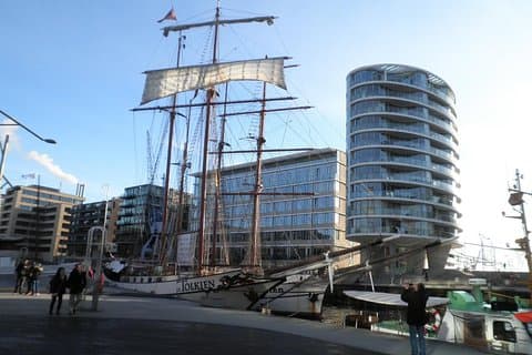 Down Town to Speicherstadt, HafenCity and Elbphilharmonie