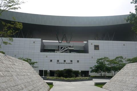 Shenzhen Private Day Tour to Dafen Village, Shenzhen Museum and more